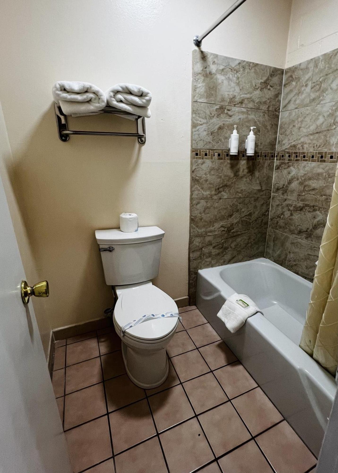 סדר סיטי Cedar Lodge מראה חיצוני תמונה